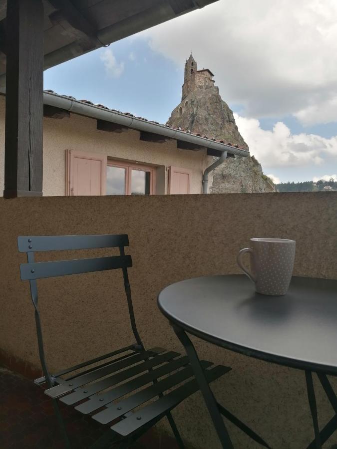 Апартаменти Studio Avec Balcon Au Pied Du Rocher D'Aiguilhe Le Puy-en-Velay Екстер'єр фото
